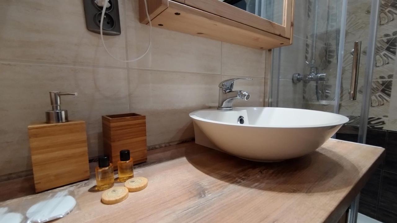 Tabago Studio 11 尼萨 外观 照片